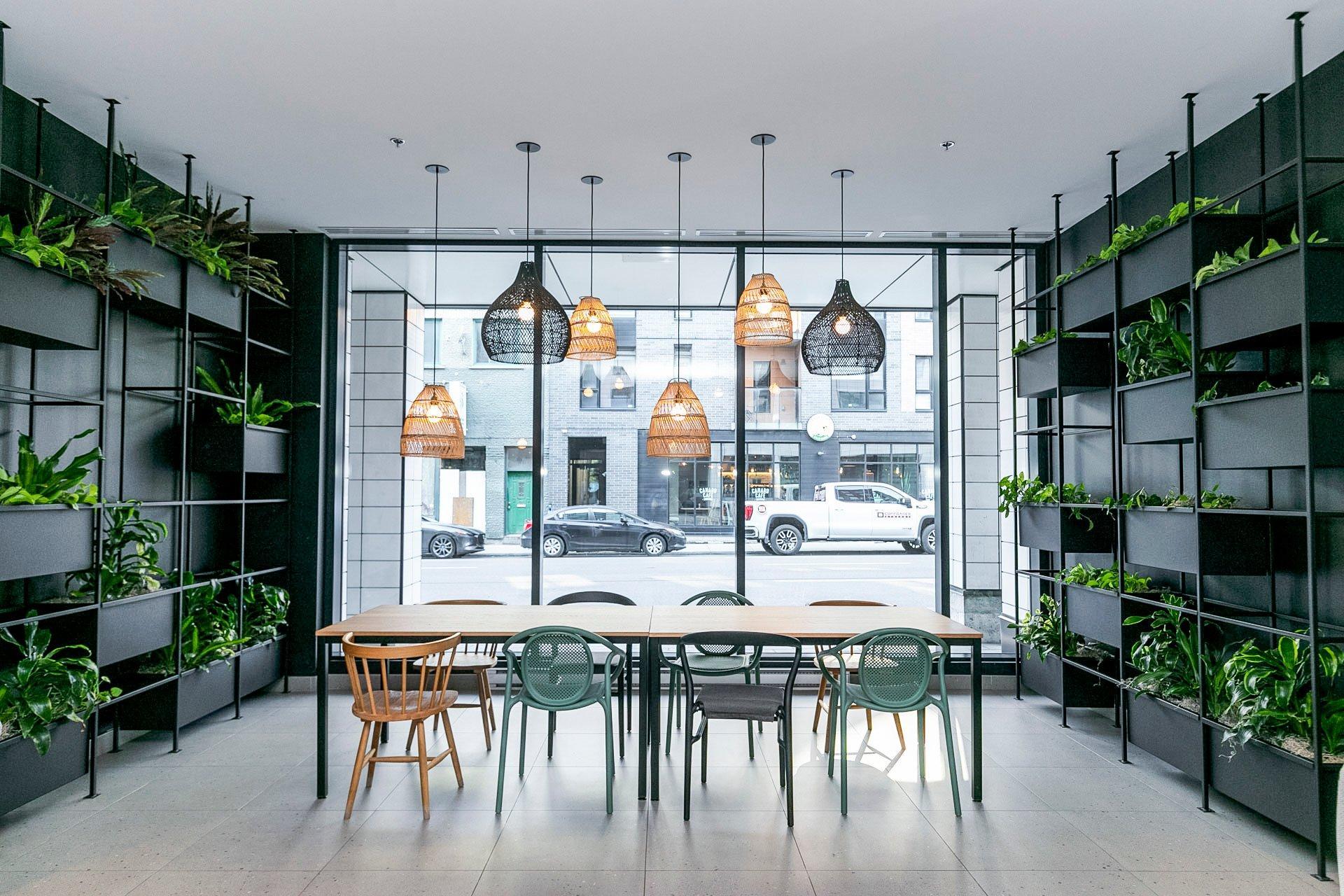 









2180


Rue Ste-Catherine E.

, 252,
Montréal (Ville-Marie),




QC
H2K2H9

