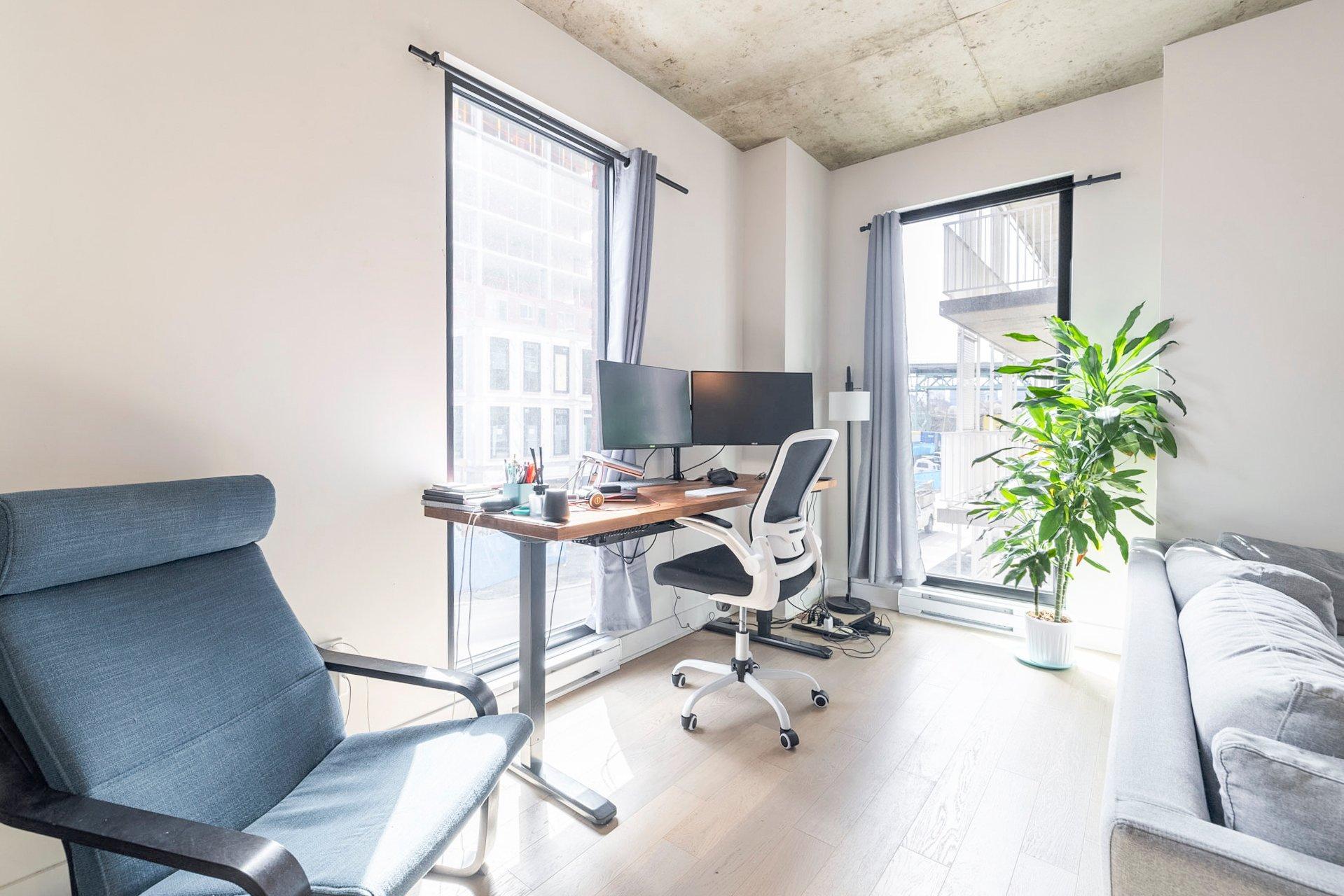 









2180


Rue Ste-Catherine E.

, 252,
Montréal (Ville-Marie),




QC
H2K2H9

