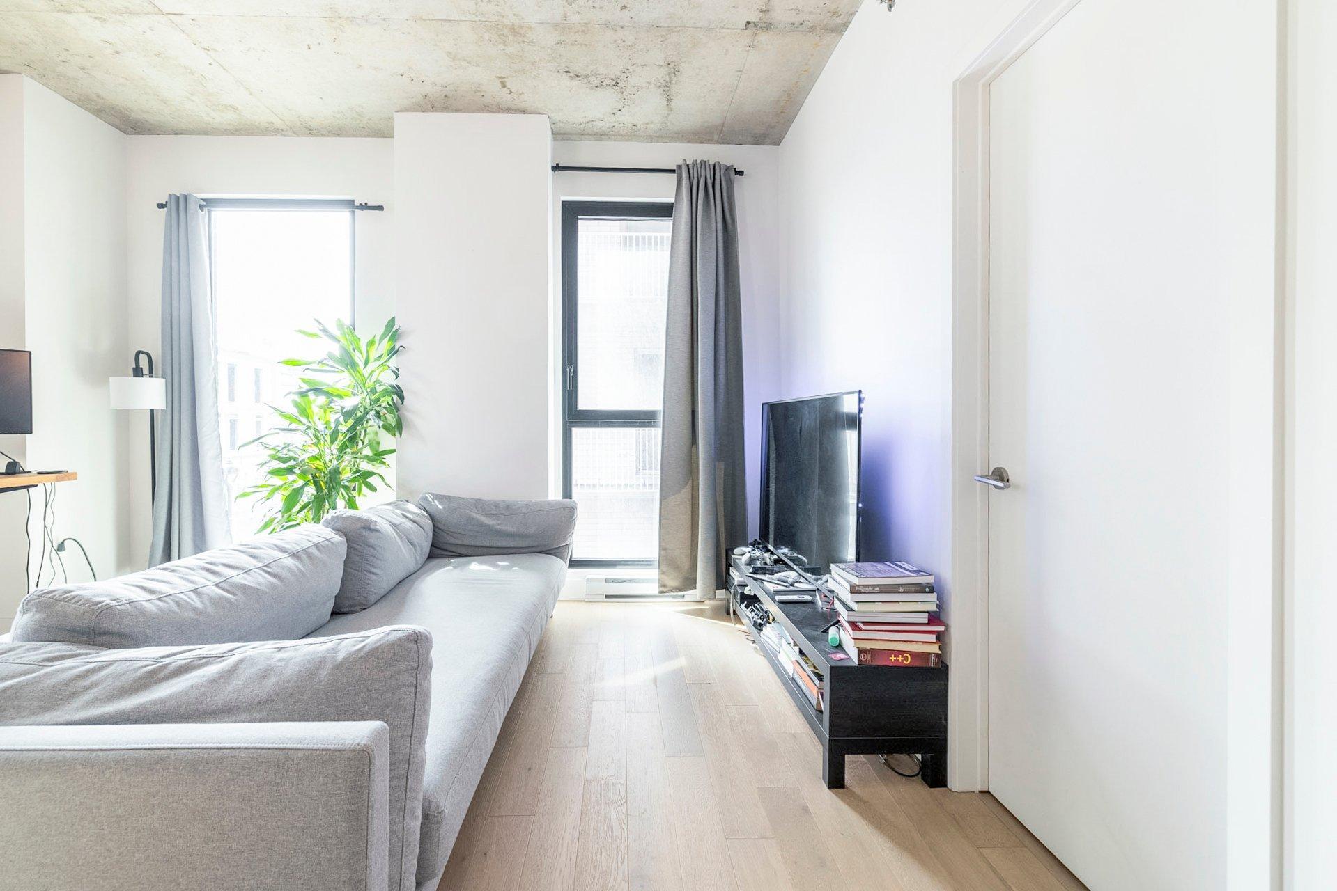 









2180


Rue Ste-Catherine E.

, 252,
Montréal (Ville-Marie),




QC
H2K2H9

