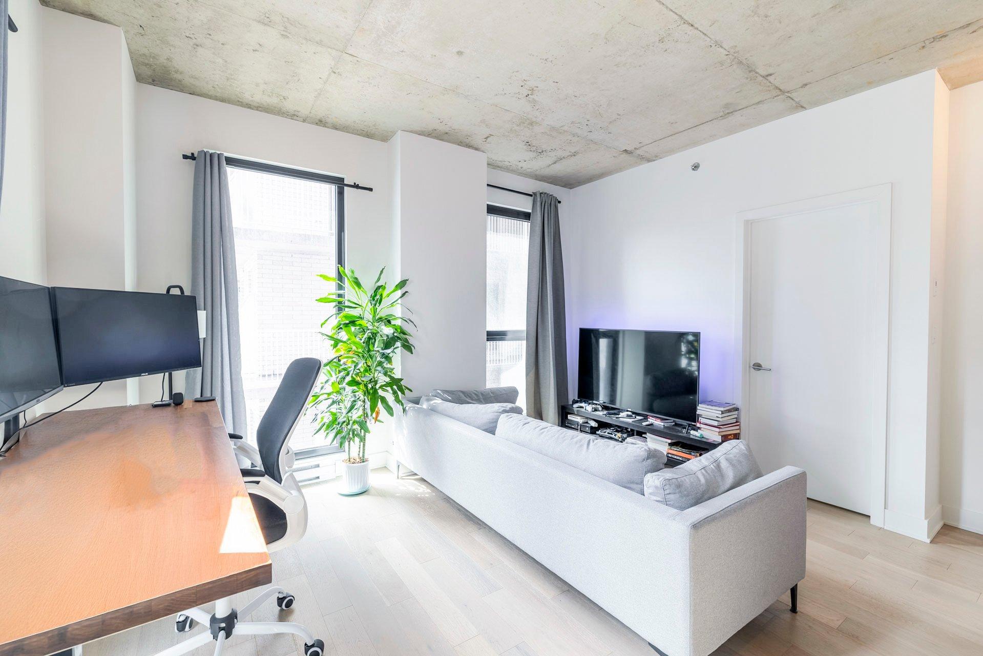 









2180


Rue Ste-Catherine E.

, 252,
Montréal (Ville-Marie),




QC
H2K2H9

