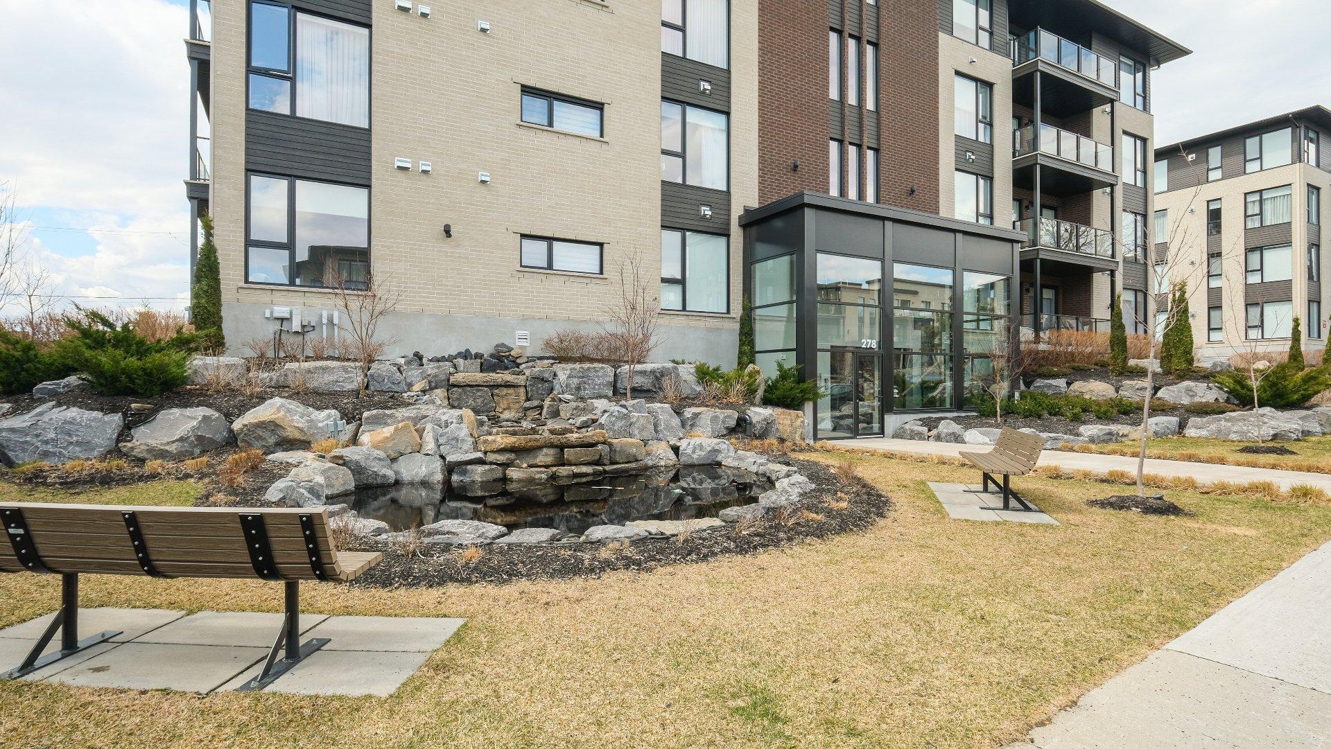 









278


Rue Prévert

, 301,
Saint-Basile-le-Grand,




QC
J3N0C1

