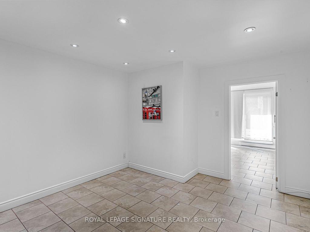 









272


Parliament

Street, 1,
Toronto,




ON
M5A 3A4

