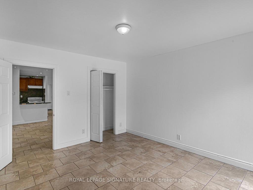 









272


Parliament

Street, 1,
Toronto,




ON
M5A 3A4

