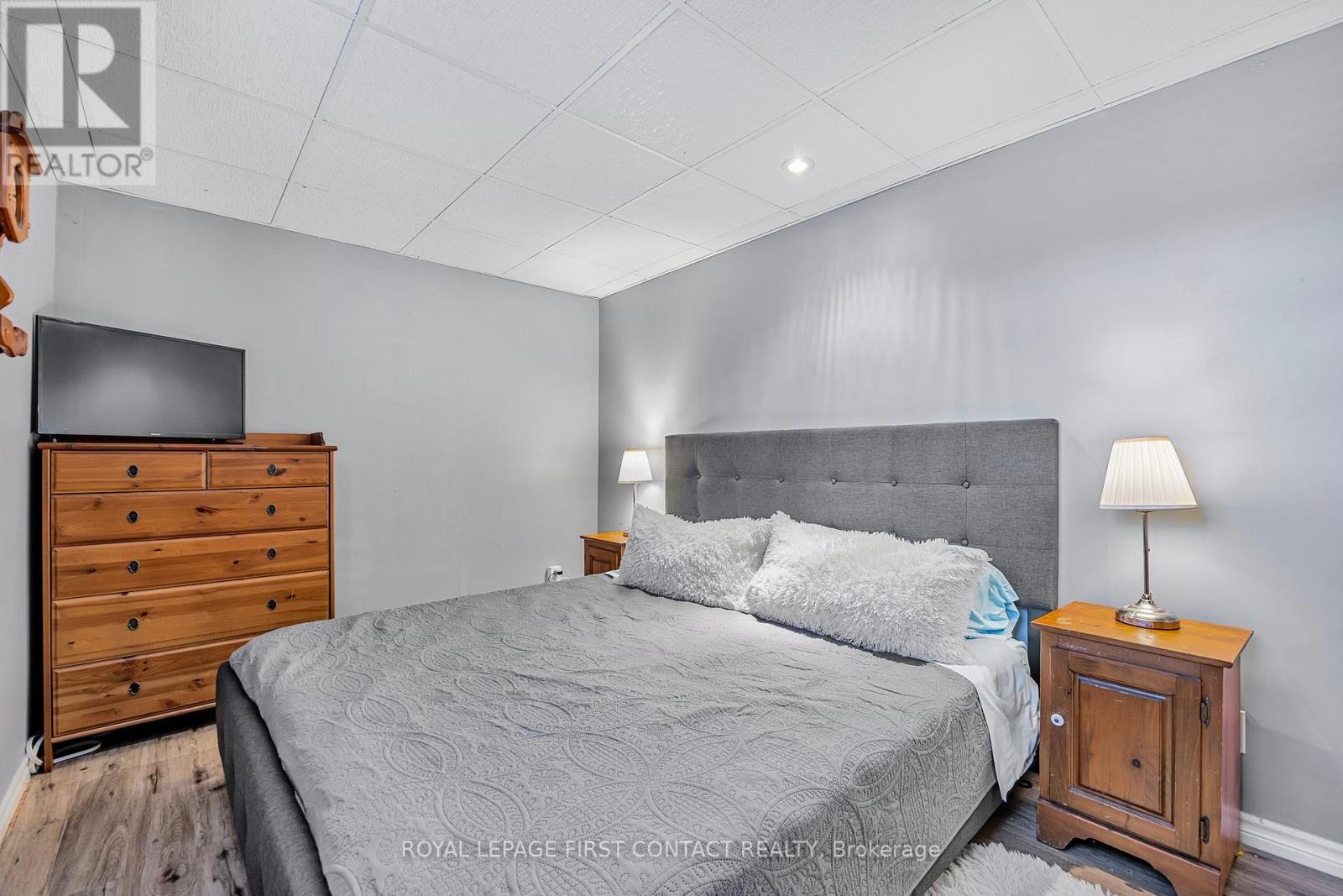 












93 BAYSHORE DRIVE

,
Ramara,




Ontario
L0K1B0

