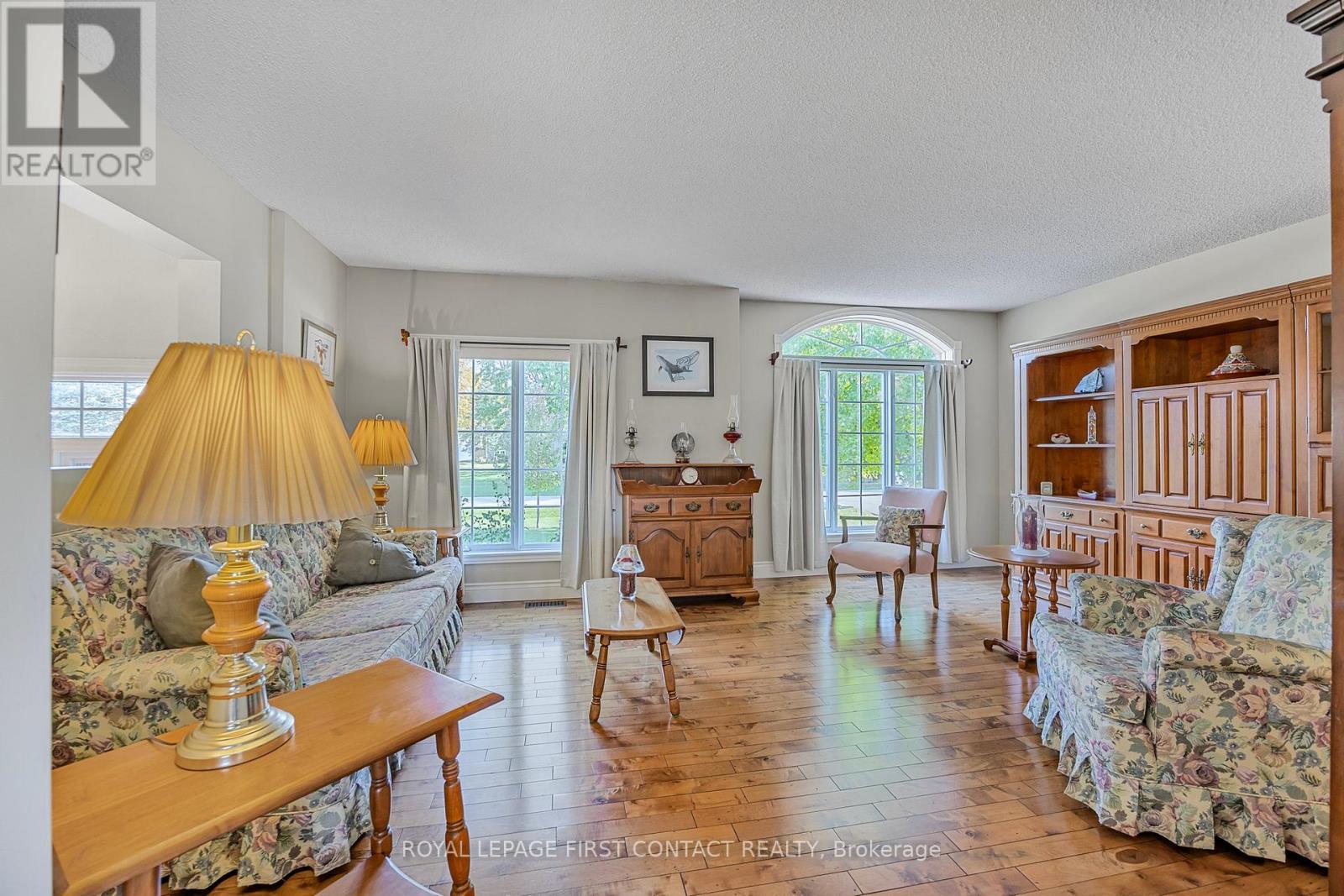












93 BAYSHORE DRIVE

,
Ramara,




Ontario
L0K1B0

