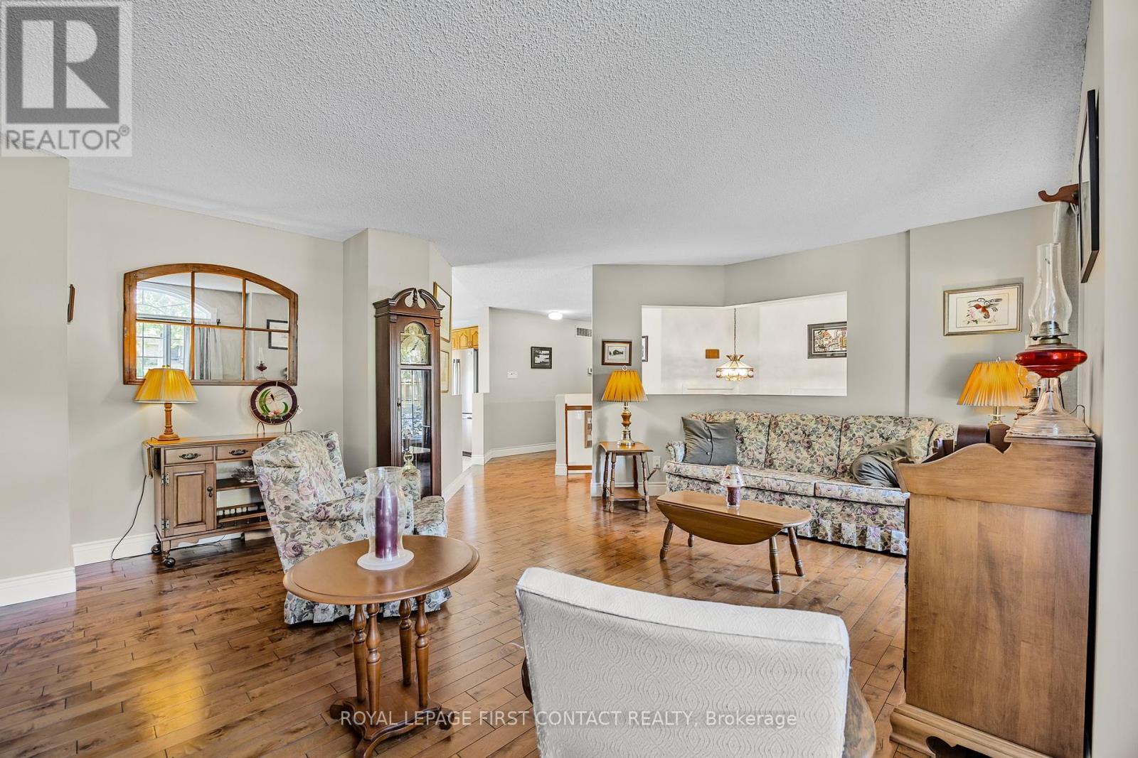 












93 BAYSHORE DRIVE

,
Ramara,




Ontario
L0K1B0

