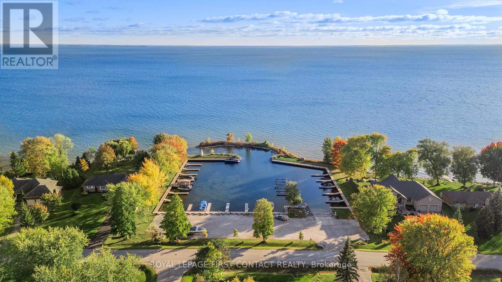 












93 BAYSHORE DRIVE

,
Ramara,




Ontario
L0K1B0

