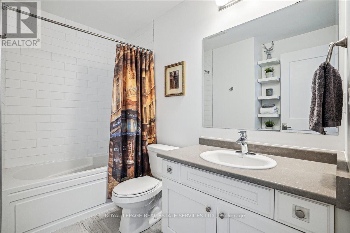 












105 - 3028 CREEKSHORE COMMON

,
Oakville,




Ontario
L6M5K6

