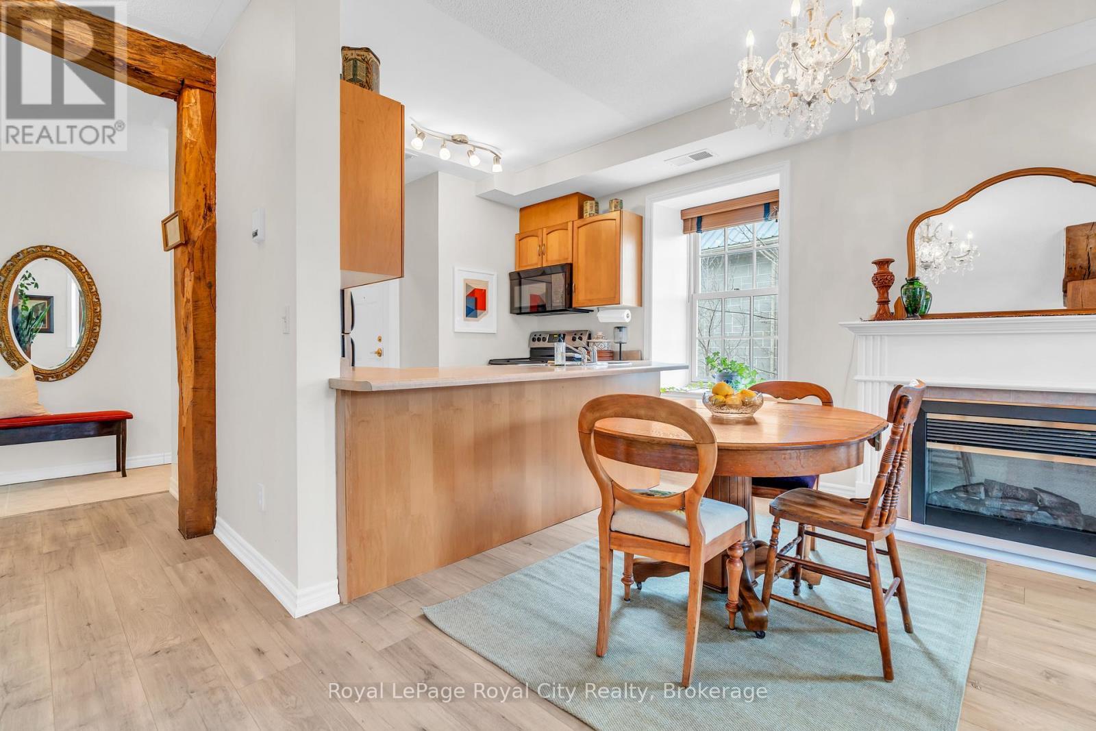 












202 - 470 ST ANDREW STREET E

,
Centre Wellington (Fergus),




Ontario
N1M1R5

