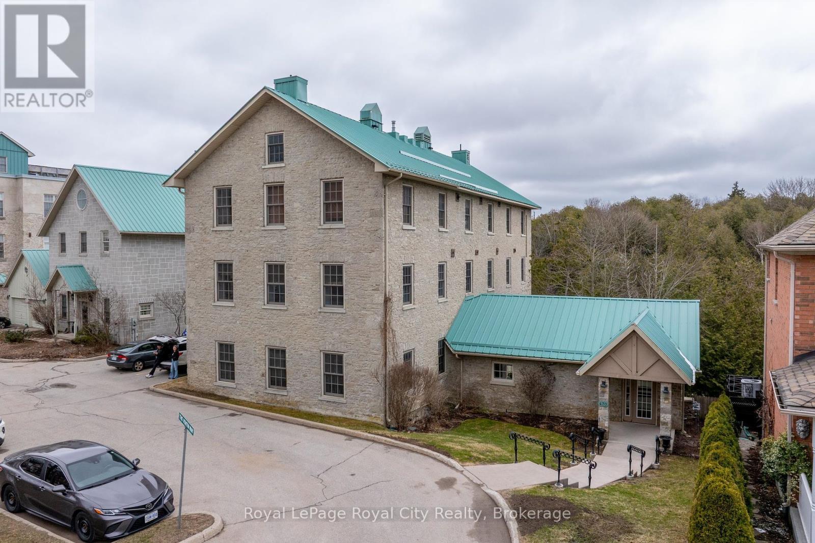 












202 - 470 ST ANDREW STREET E

,
Centre Wellington (Fergus),




Ontario
N1M1R5


