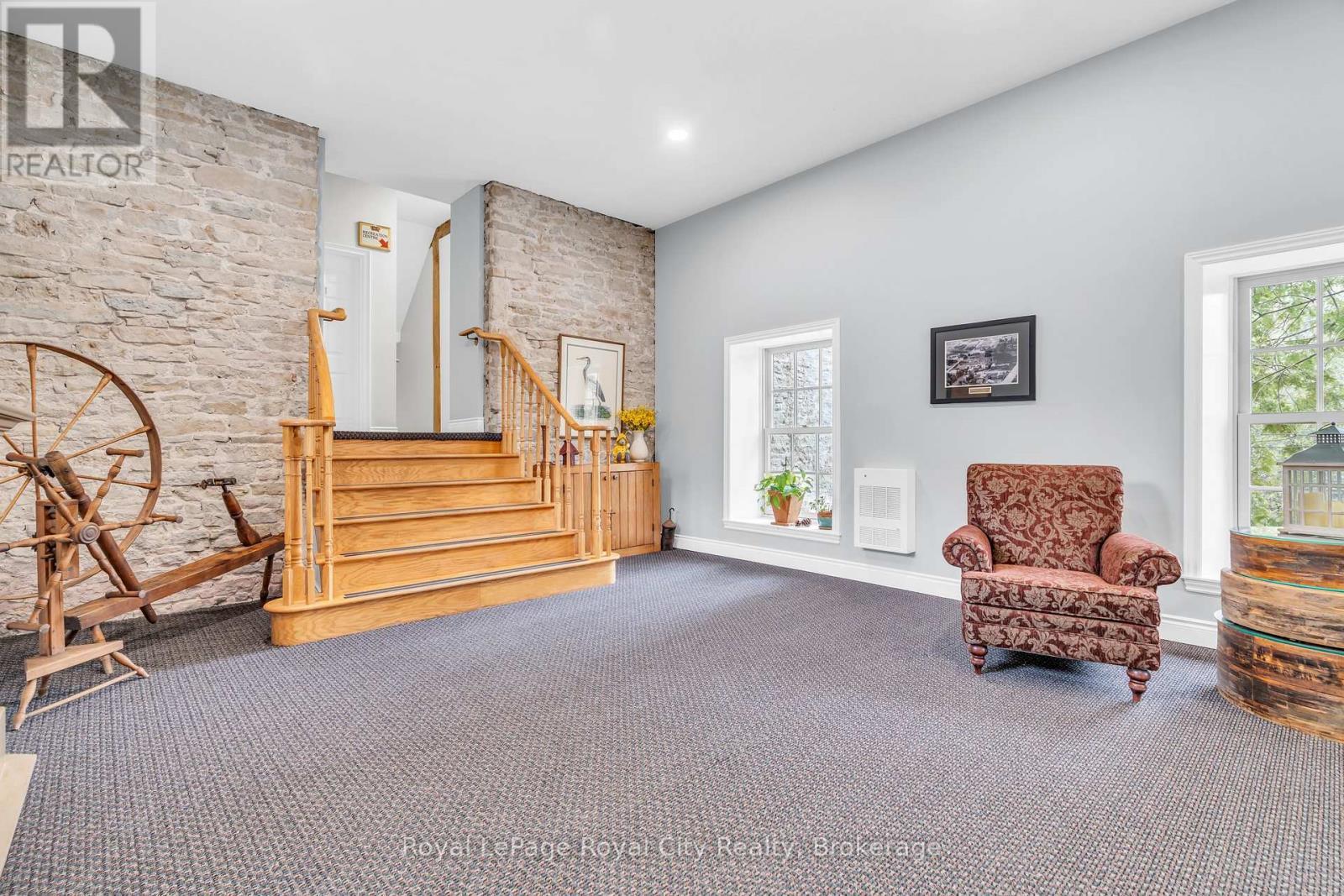 












202 - 470 ST ANDREW STREET E

,
Centre Wellington (Fergus),




Ontario
N1M1R5

