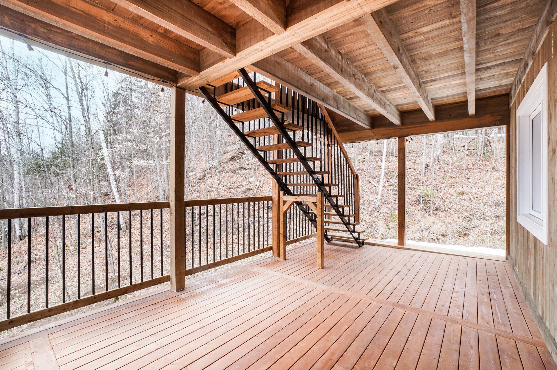









2216


Rue de la Tourmente

,
Sainte-Adèle,




QC
J8B2W7

