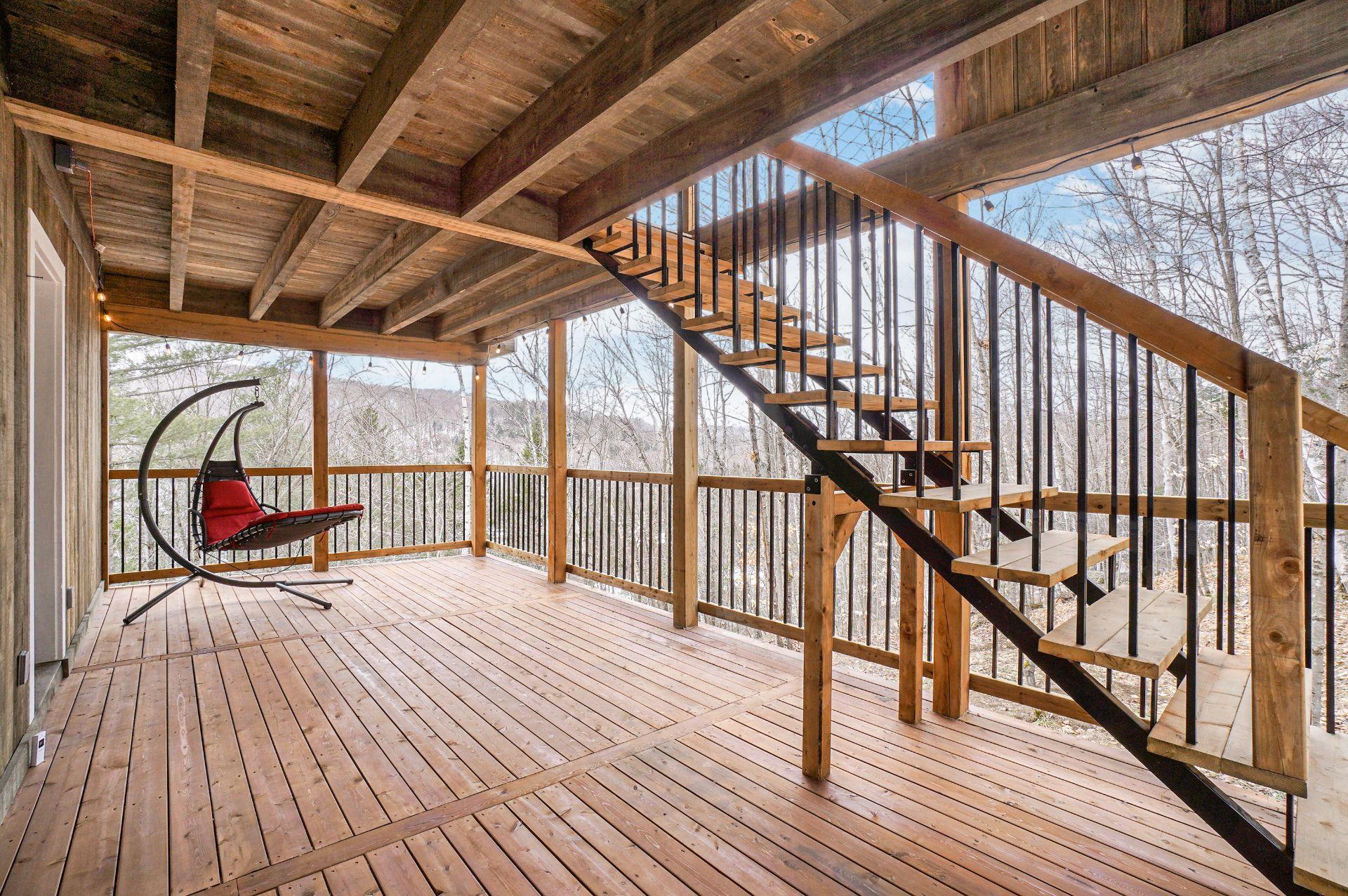 









2216


Rue de la Tourmente

,
Sainte-Adèle,




QC
J8B2W7

