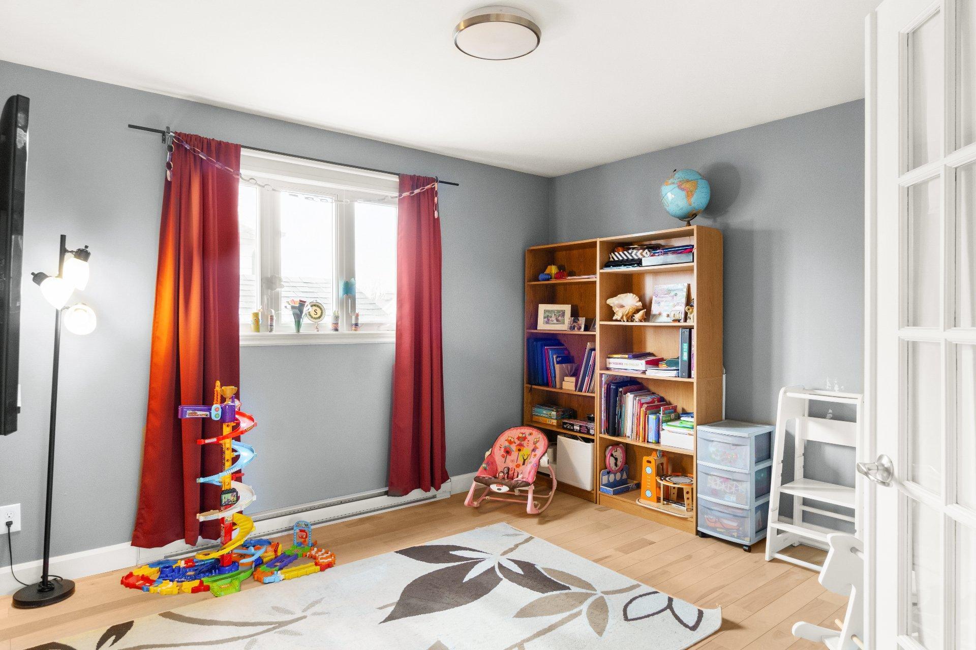 









5235


Rue de Nice

,
Trois-Rivières,




QC
G8Y4P3

