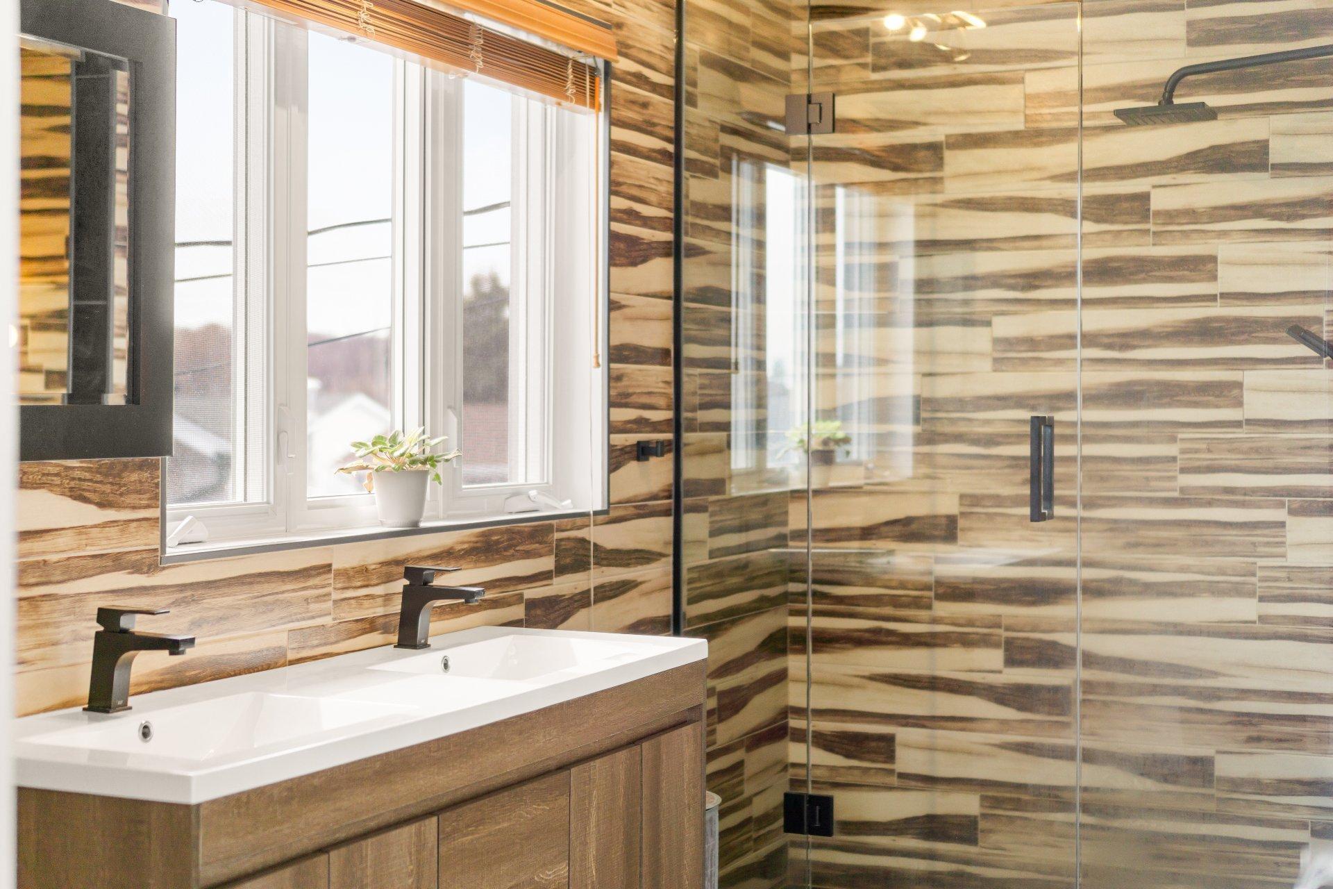 









5235


Rue de Nice

,
Trois-Rivières,




QC
G8Y4P3

