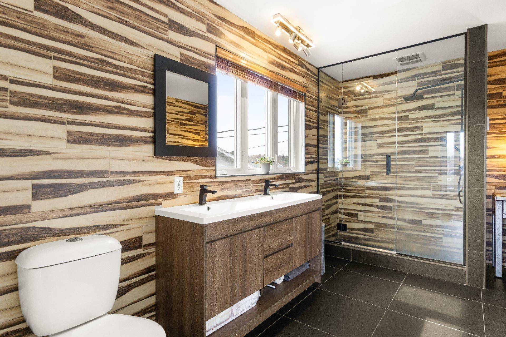 









5235


Rue de Nice

,
Trois-Rivières,




QC
G8Y4P3

