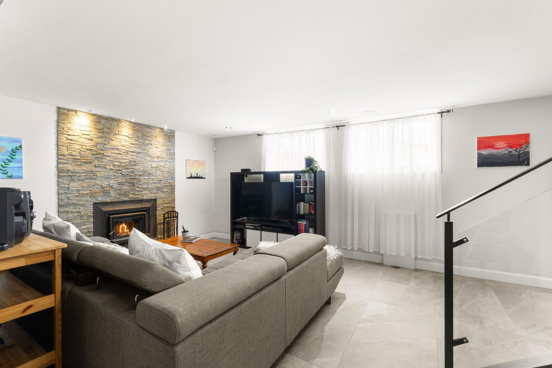 









5235


Rue de Nice

,
Trois-Rivières,




QC
G8Y4P3

