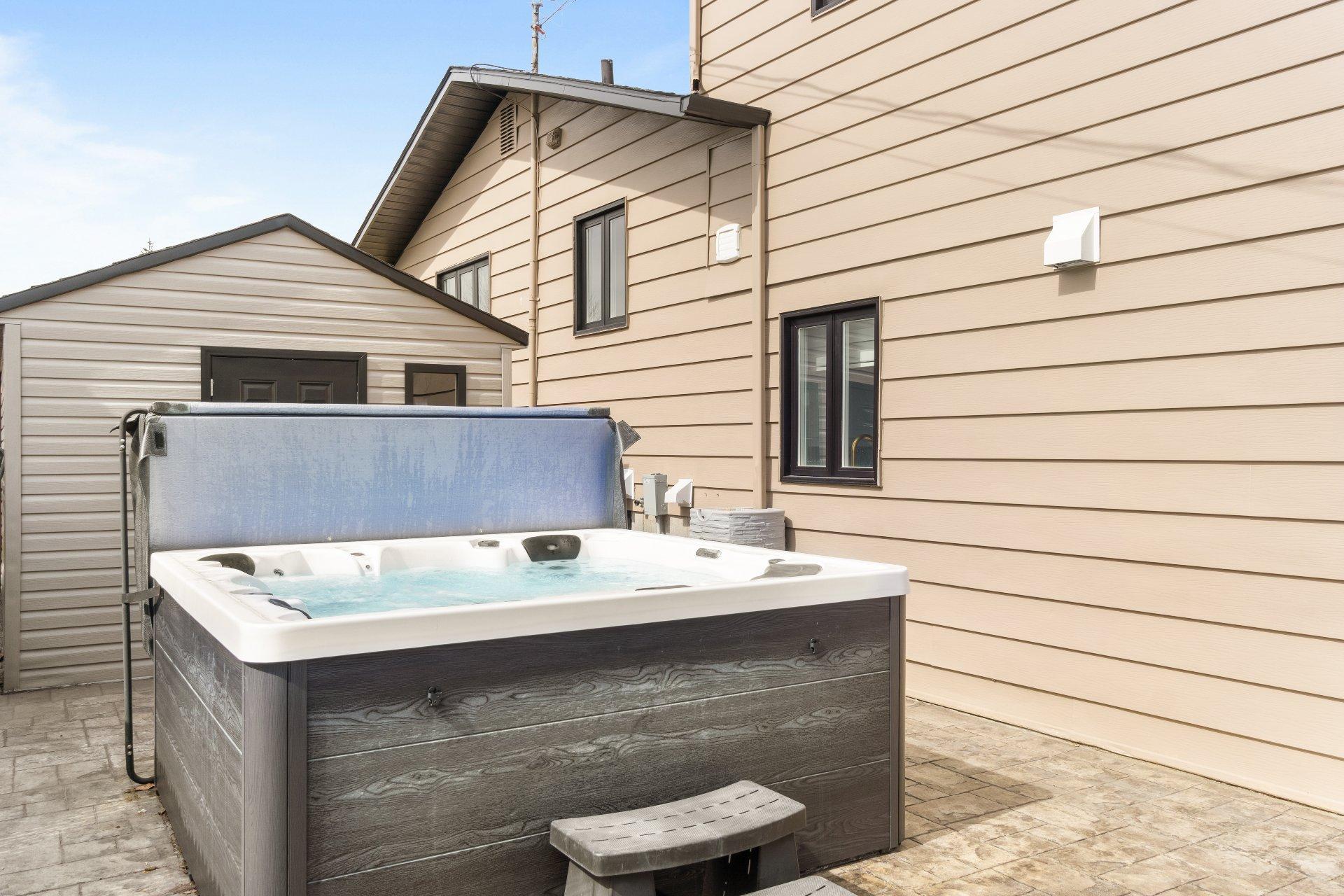 









5235


Rue de Nice

,
Trois-Rivières,




QC
G8Y4P3

