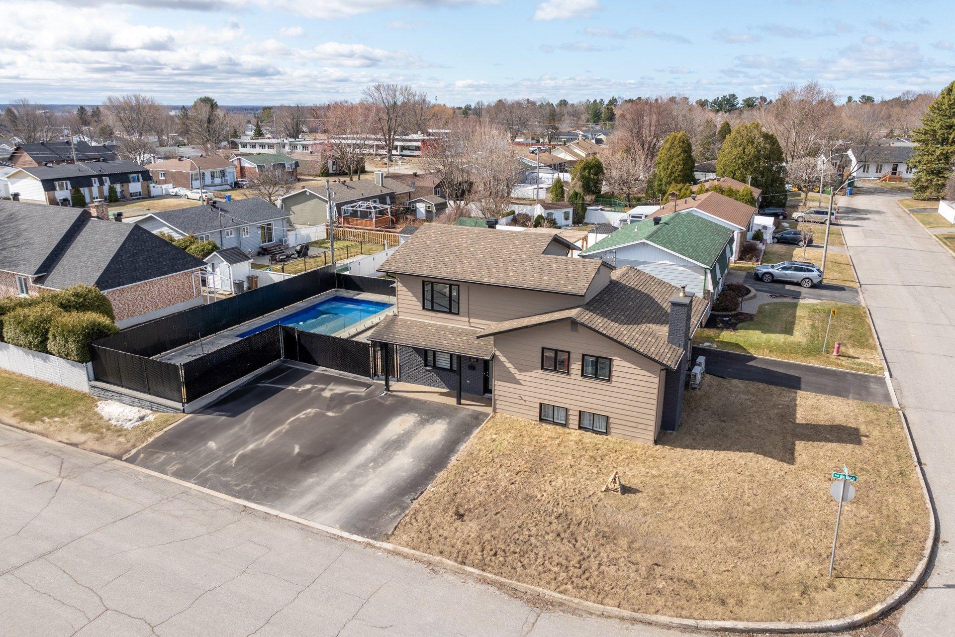









5235


Rue de Nice

,
Trois-Rivières,




QC
G8Y4P3

