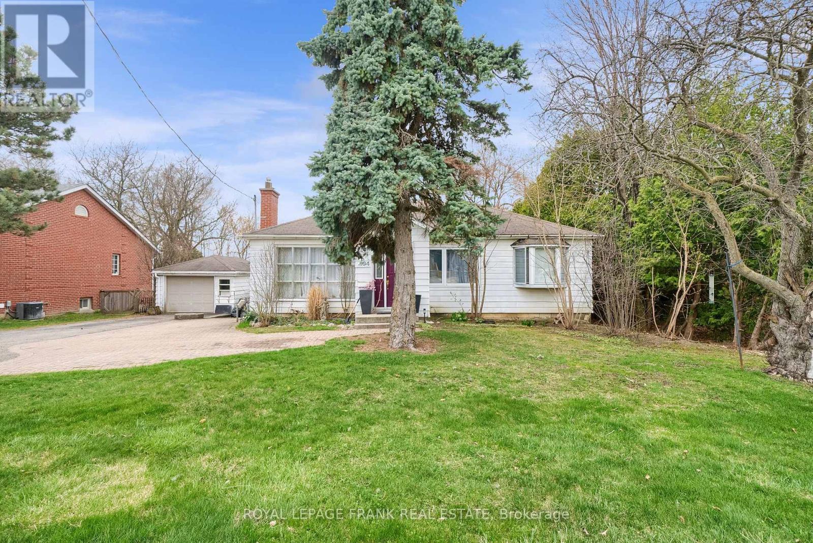 












1994 GLENDALE DRIVE

,
Pickering (Liverpool),




Ontario
L1V1V7

