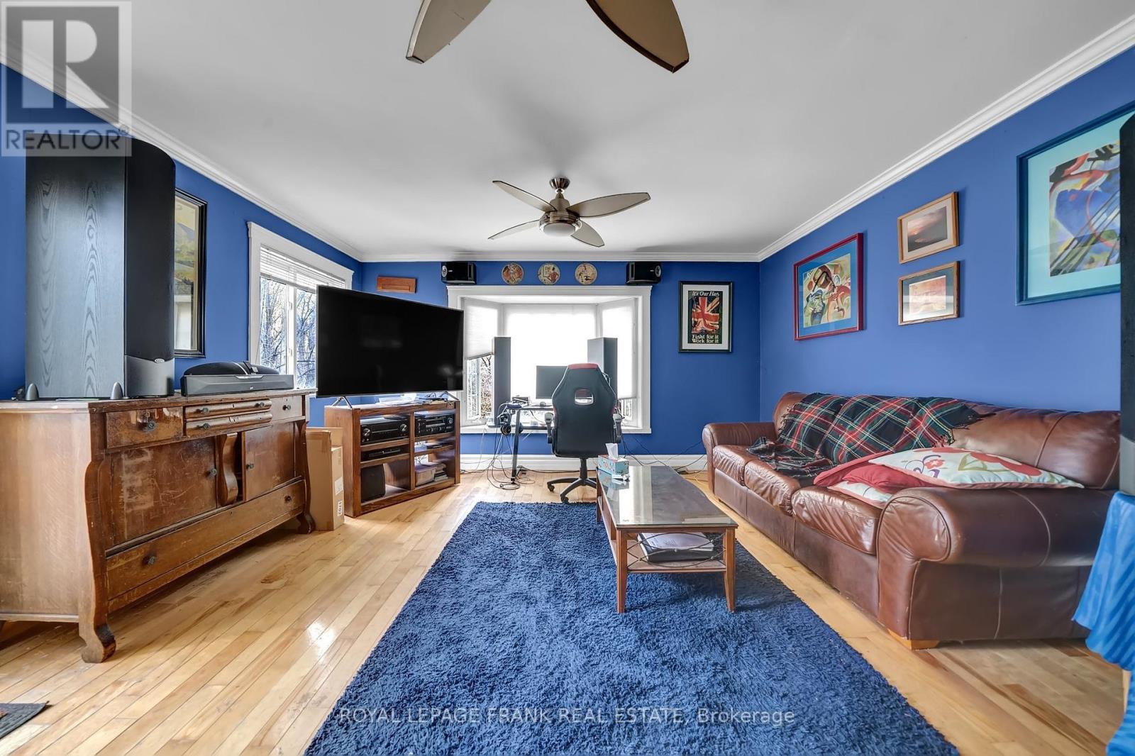 












1994 GLENDALE DRIVE

,
Pickering (Liverpool),




Ontario
L1V1V7

