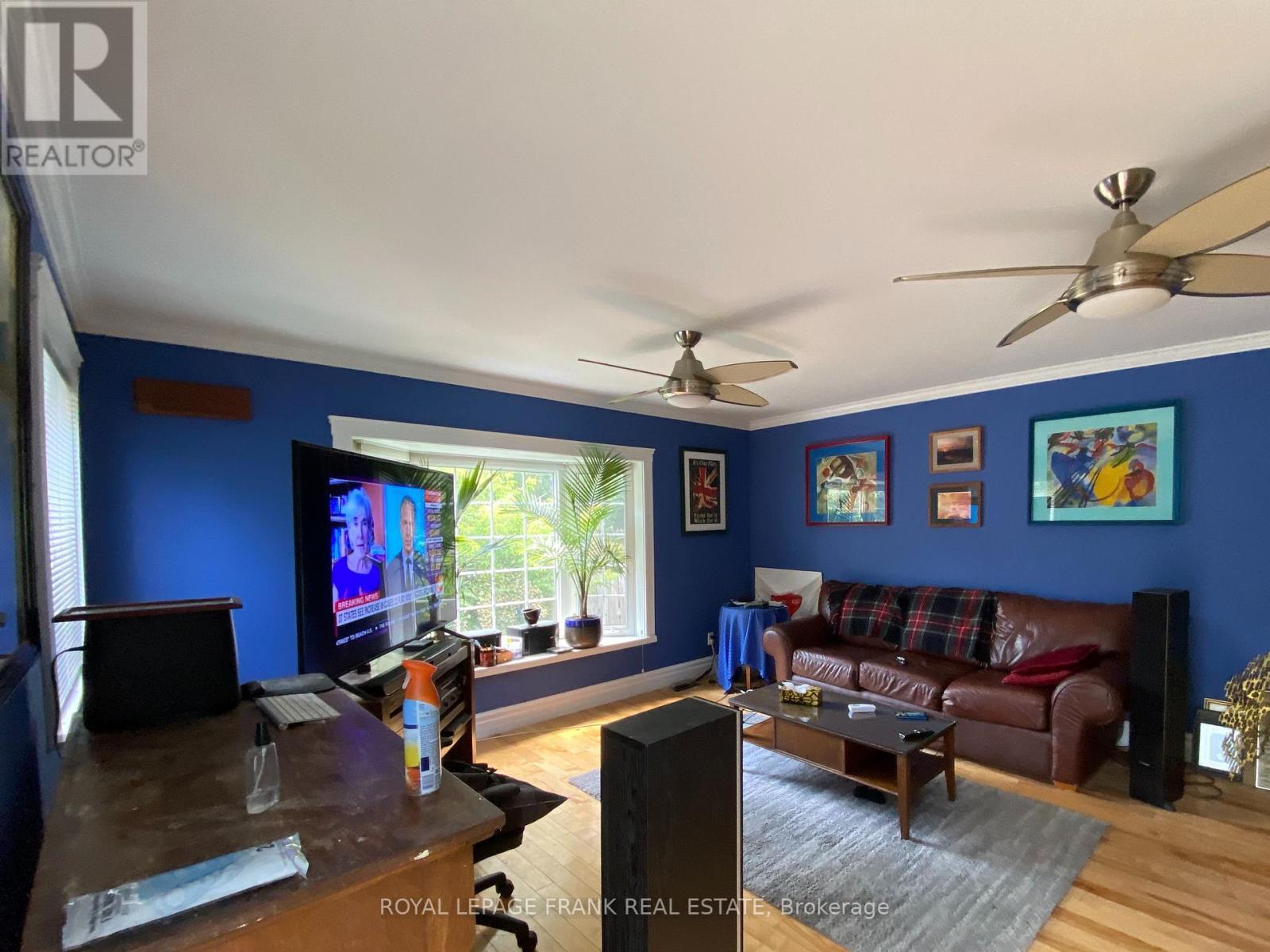 












1994 GLENDALE DRIVE

,
Pickering (Liverpool),




Ontario
L1V1V7

