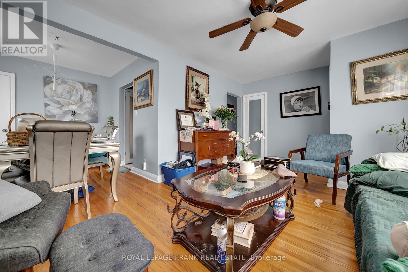 












1994 GLENDALE DRIVE

,
Pickering (Liverpool),




Ontario
L1V1V7

