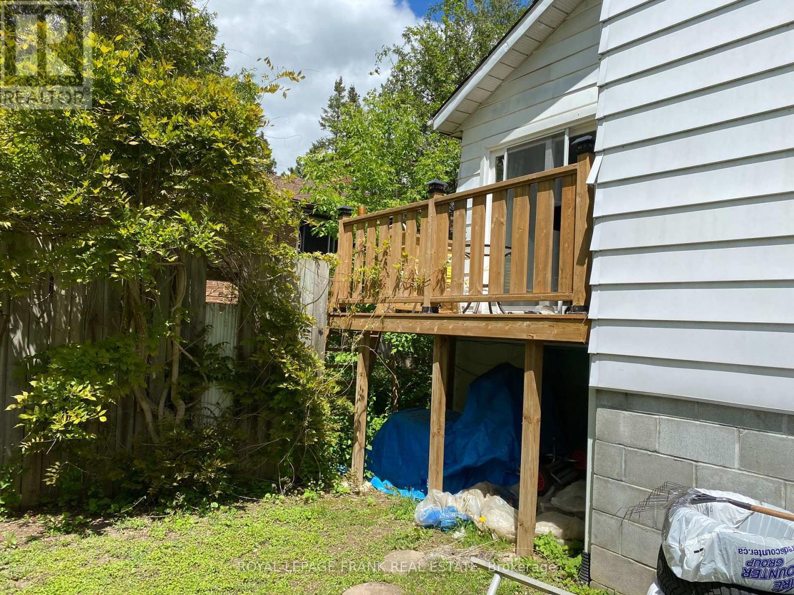 












1994 GLENDALE DRIVE

,
Pickering (Liverpool),




Ontario
L1V1V7

