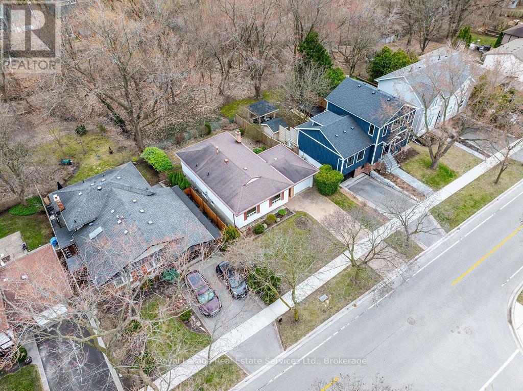 












518 MAPLE AVENUE

,
Oakville (OO Old Oakville),




Ontario
L6J2J4

