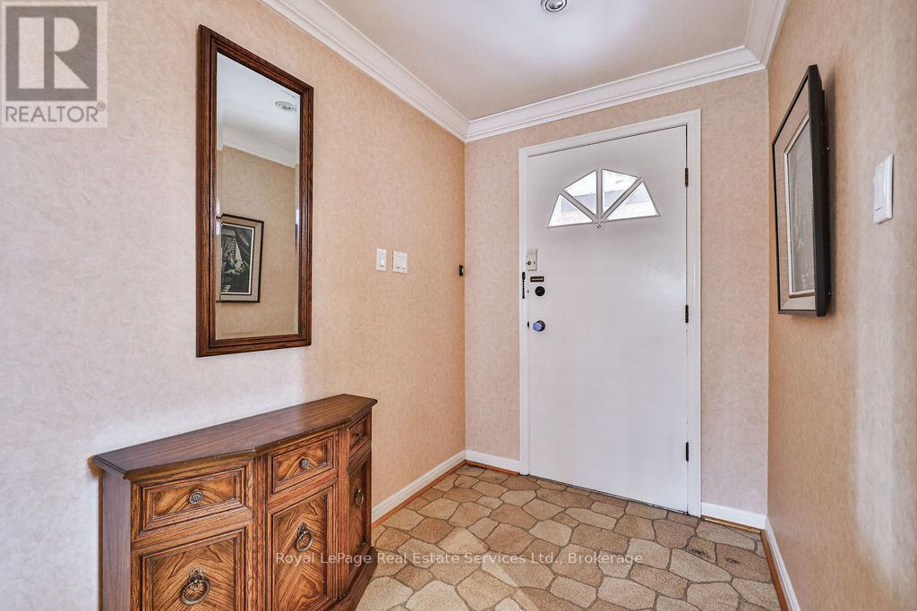 












518 MAPLE AVENUE

,
Oakville (OO Old Oakville),




Ontario
L6J2J4

