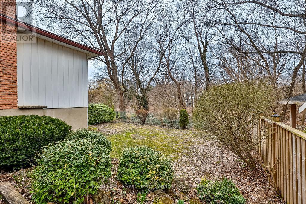 












518 MAPLE AVENUE

,
Oakville (OO Old Oakville),




Ontario
L6J2J4

