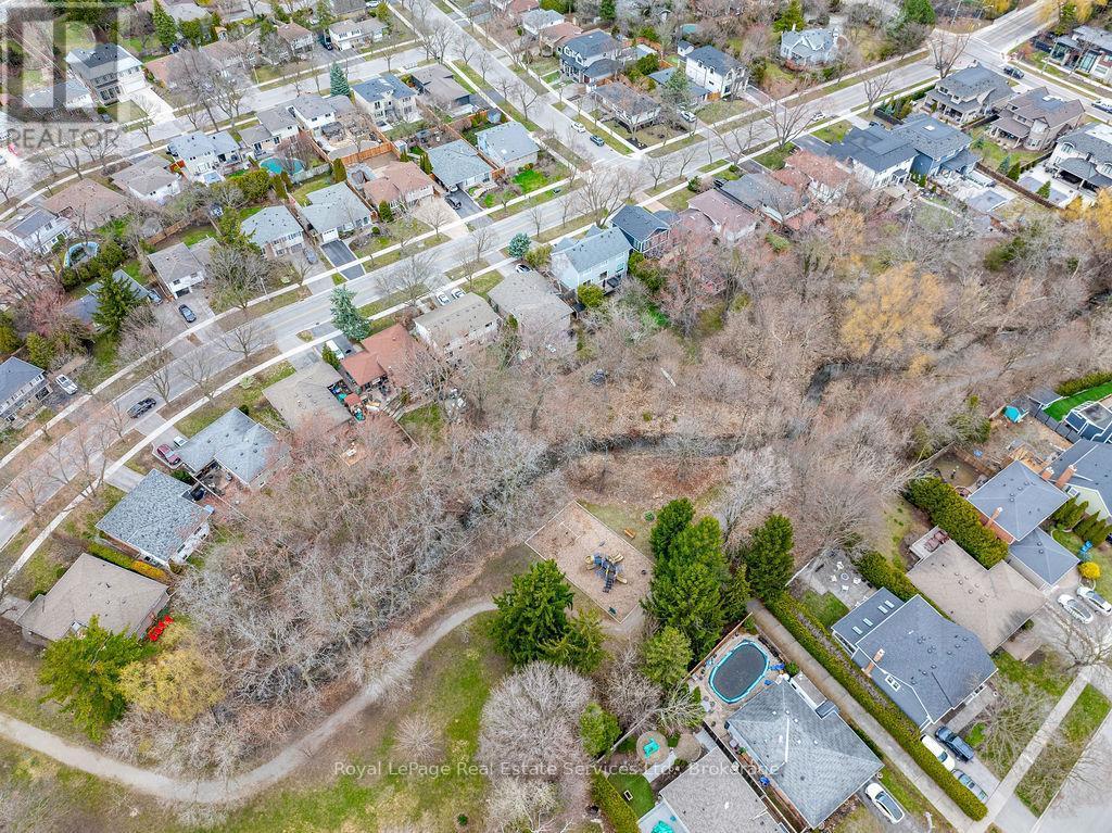 












518 MAPLE AVENUE

,
Oakville (OO Old Oakville),




Ontario
L6J2J4

