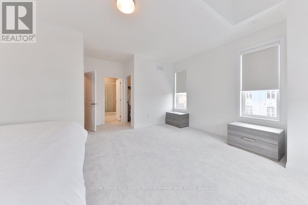 












9 CROWN GATE

,
Oakville,




Ontario
L6M0W8

