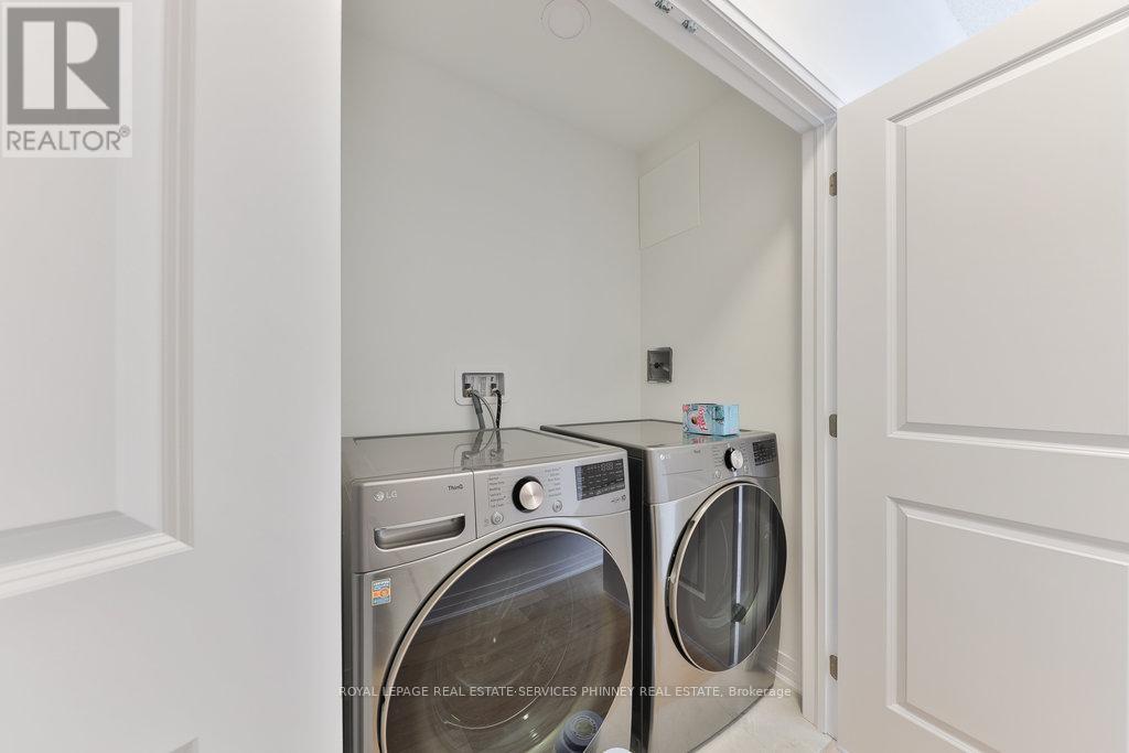 












9 CROWN GATE

,
Oakville,




Ontario
L6M0W8

