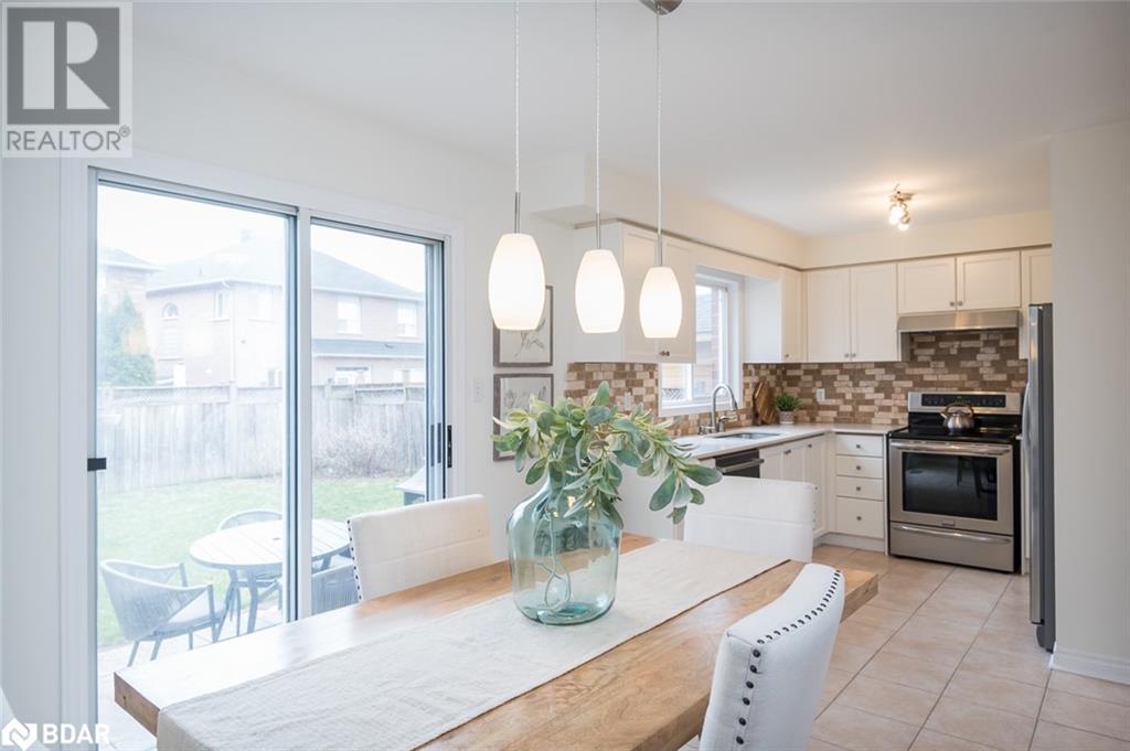 












217 FITZGERALD Crescent

,
Milton,




Ontario
L9T5Y5

