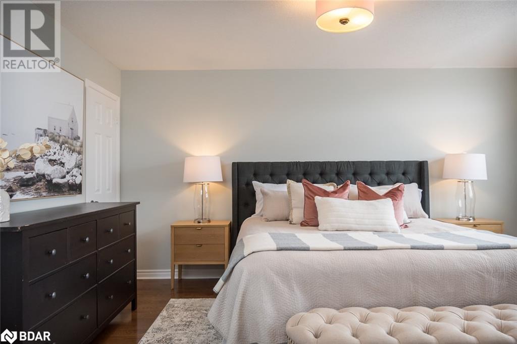 












217 FITZGERALD Crescent

,
Milton,




Ontario
L9T5Y5

