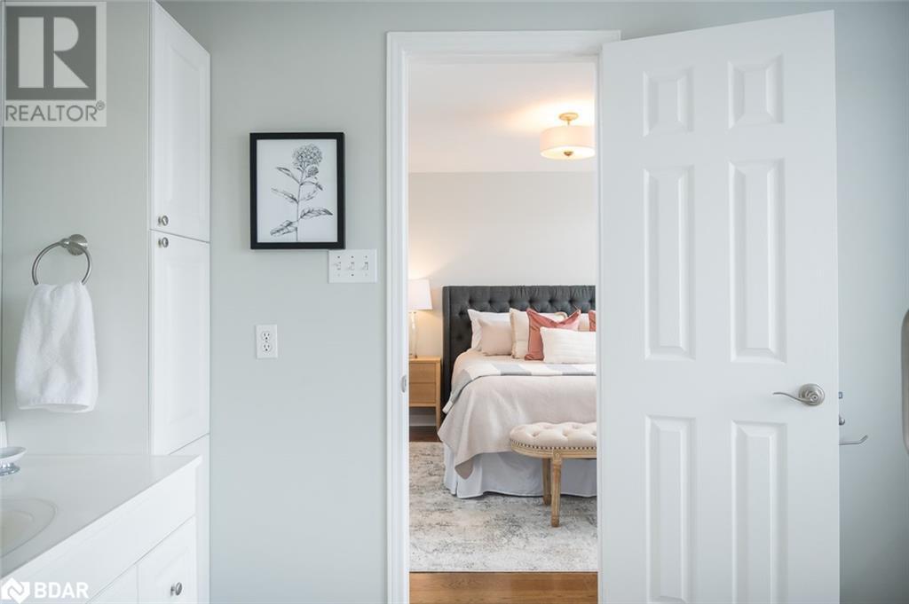 












217 FITZGERALD Crescent

,
Milton,




Ontario
L9T5Y5

