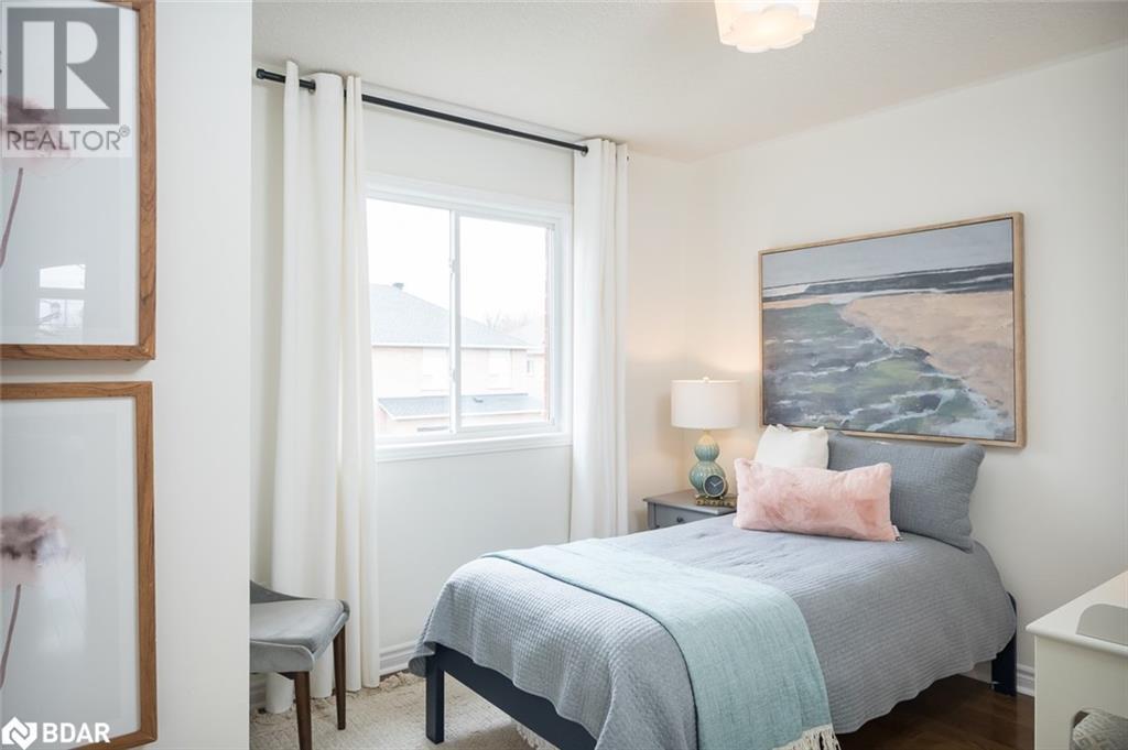 












217 FITZGERALD Crescent

,
Milton,




Ontario
L9T5Y5

