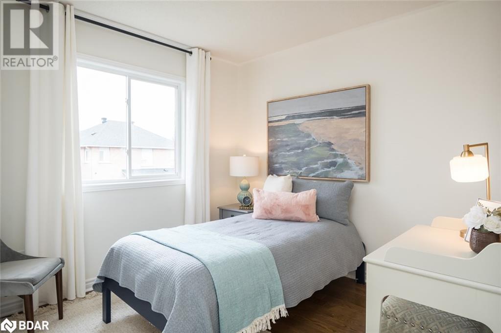 












217 FITZGERALD Crescent

,
Milton,




Ontario
L9T5Y5

