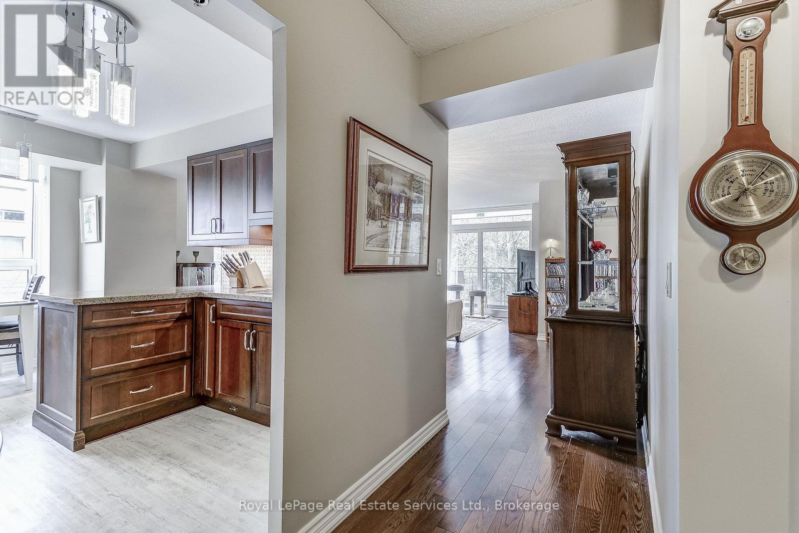 












2212 - 100 BURLOAK DRIVE

,
Burlington (Appleby),




Ontario
L7L6P6

