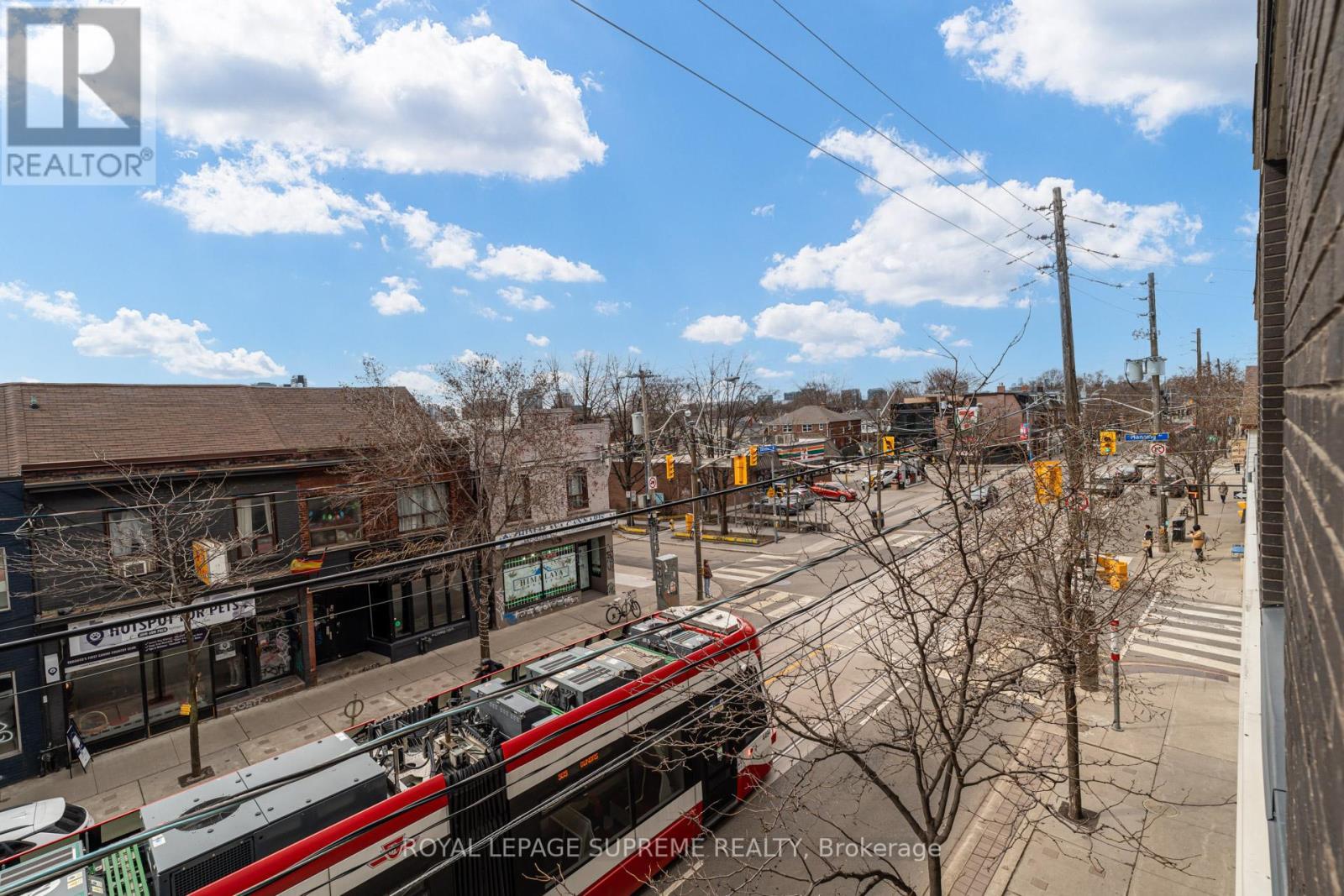 












207 - 205 MANNING AVENUE

,
Toronto,




Ontario
M6J0E2

