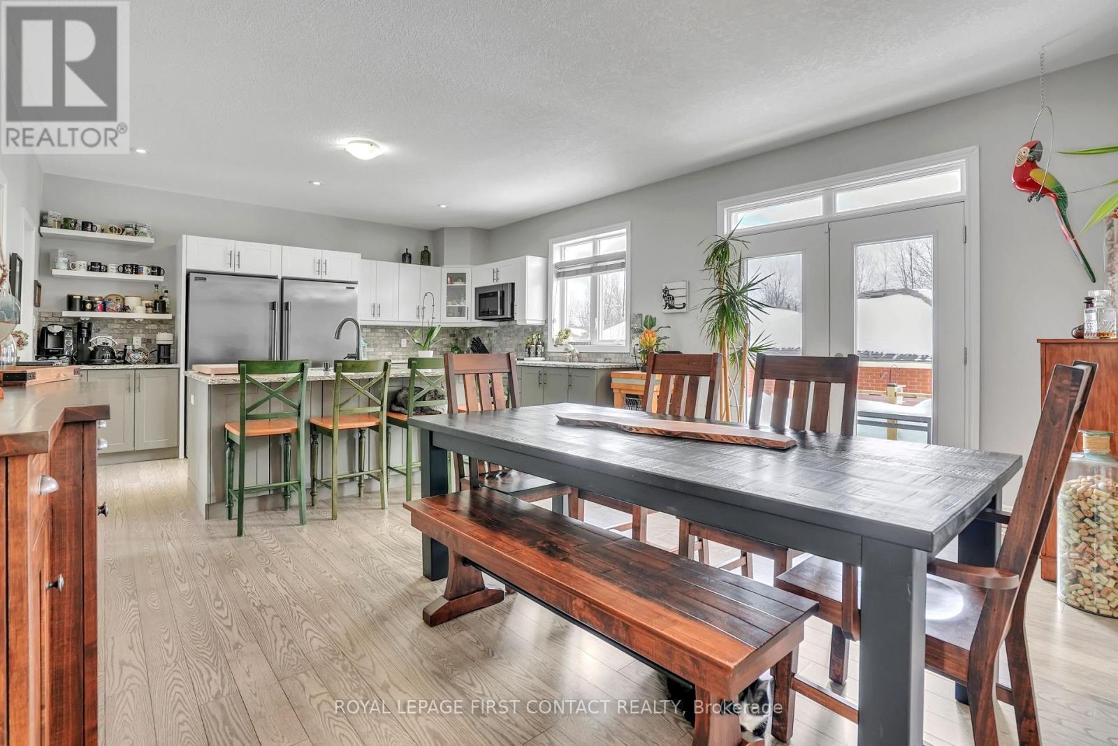 












5 CHARLIE RAWSON BOULEVARD

,
Tay,




Ontario
L0K2A0

