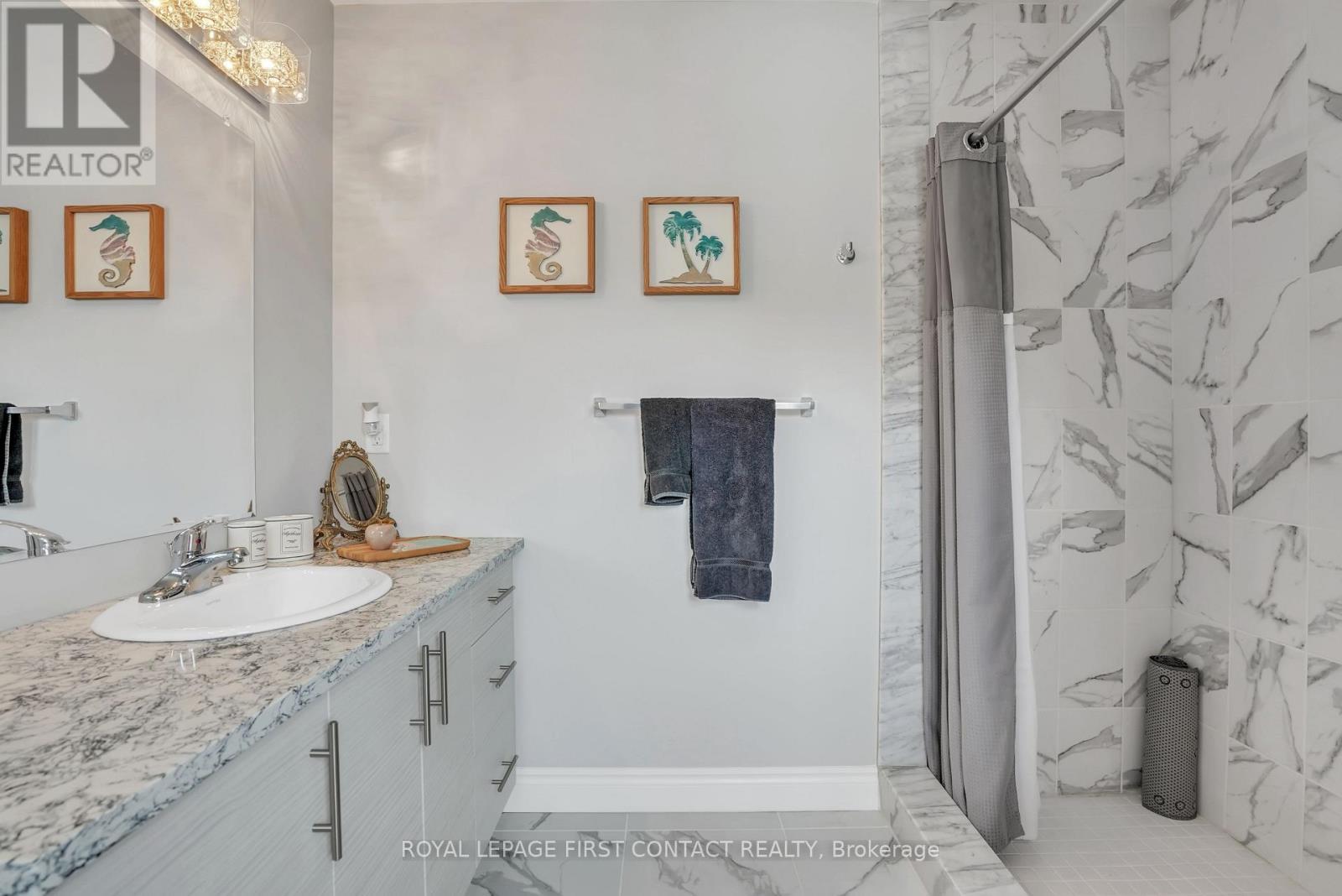 












5 CHARLIE RAWSON BOULEVARD

,
Tay,




Ontario
L0K2A0

