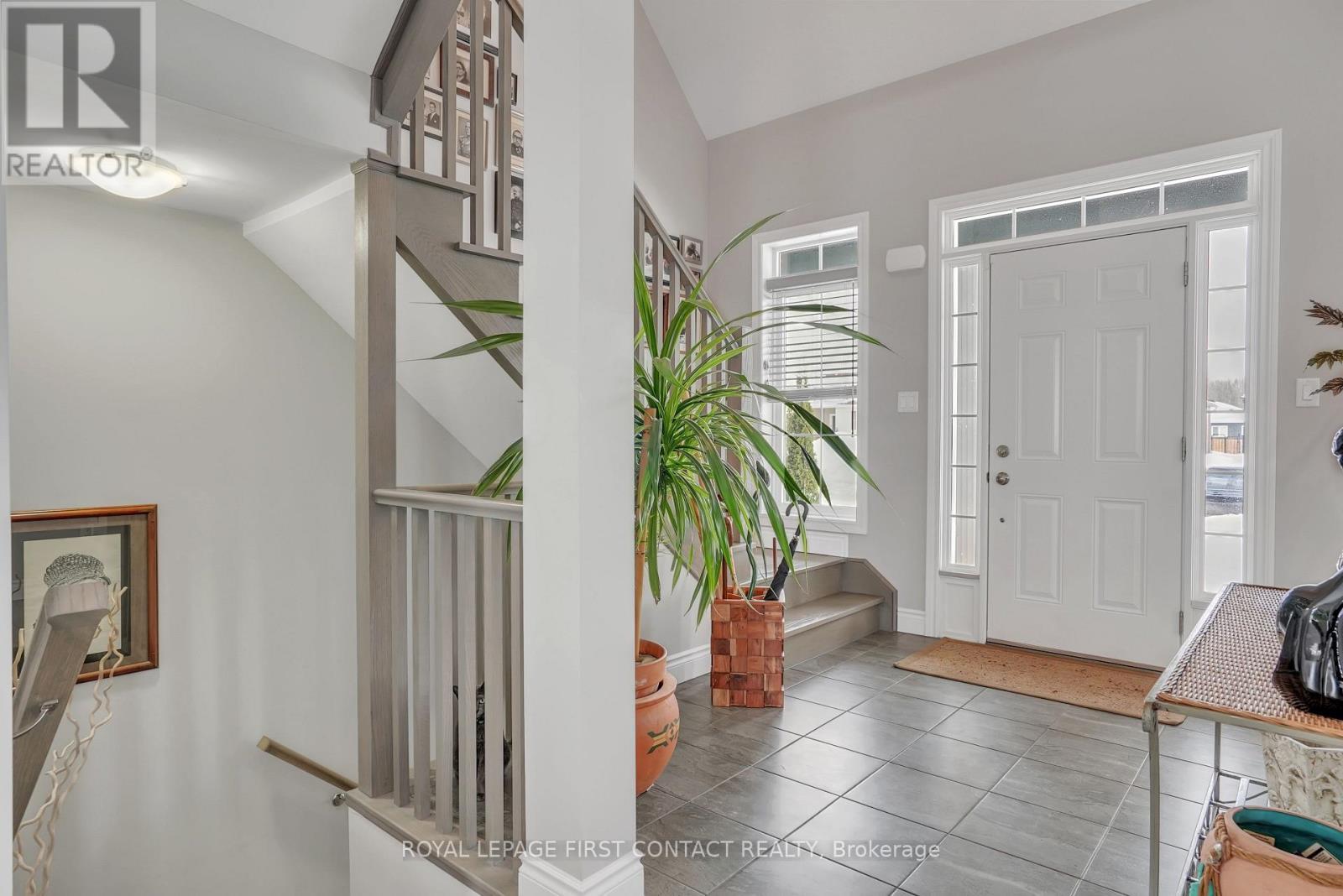 












5 CHARLIE RAWSON BOULEVARD

,
Tay,




Ontario
L0K2A0

