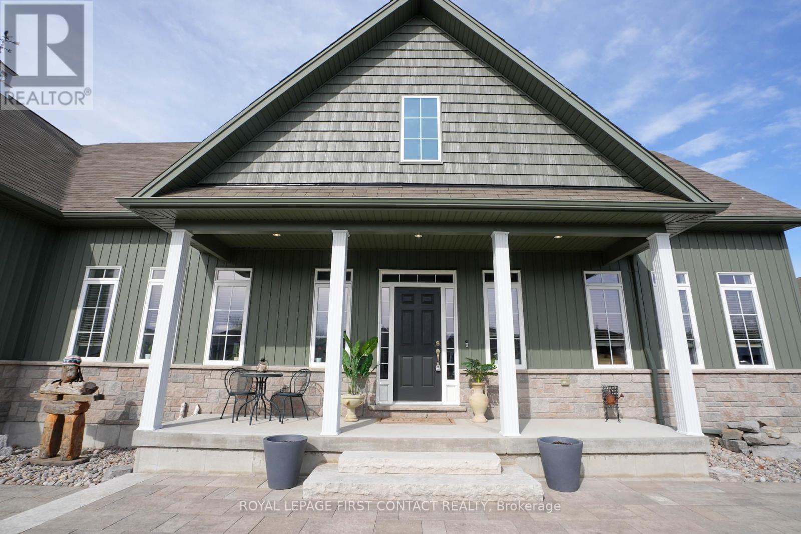 












5 CHARLIE RAWSON BOULEVARD

,
Tay,




Ontario
L0K2A0

