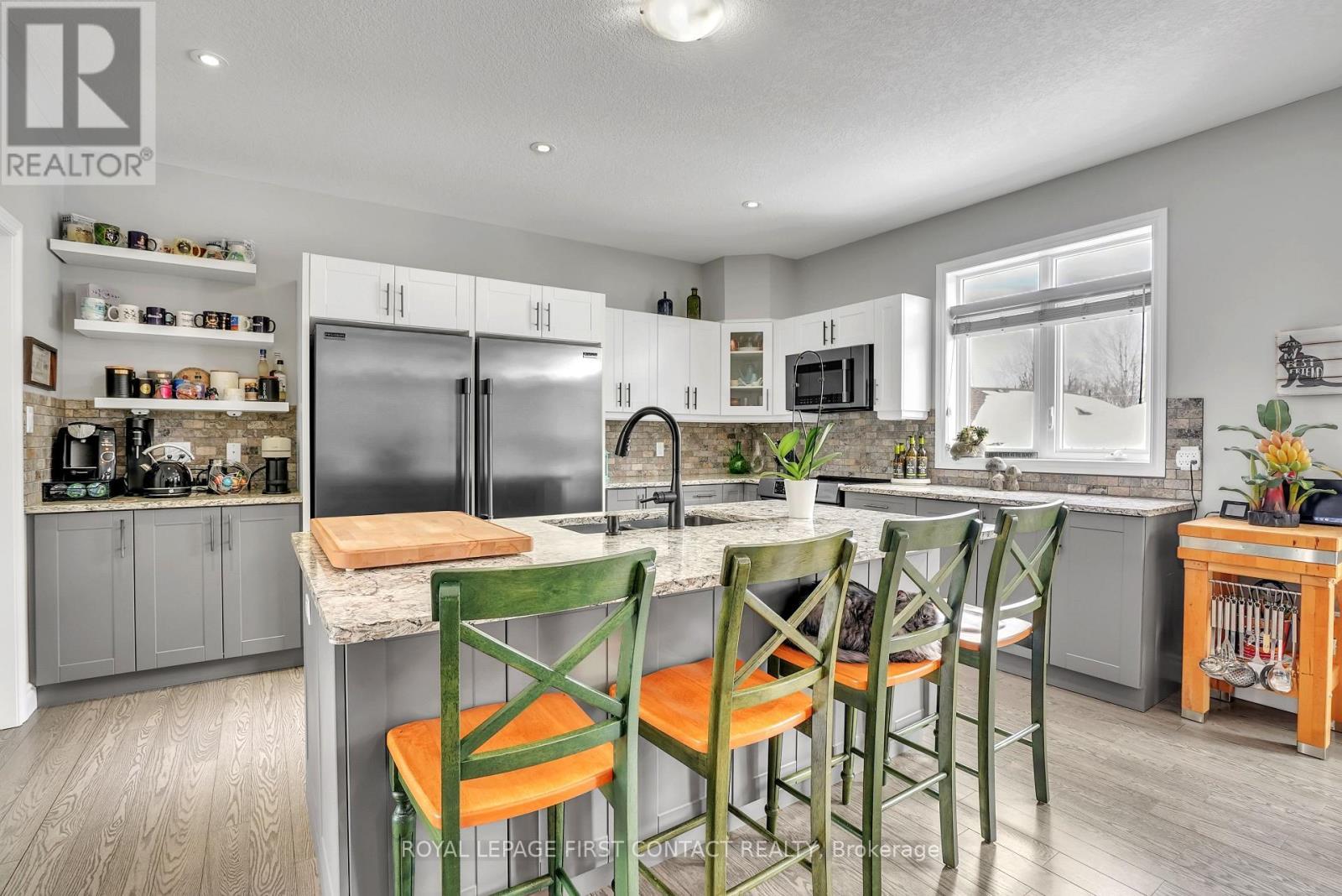












5 CHARLIE RAWSON BOULEVARD

,
Tay,




Ontario
L0K2A0

