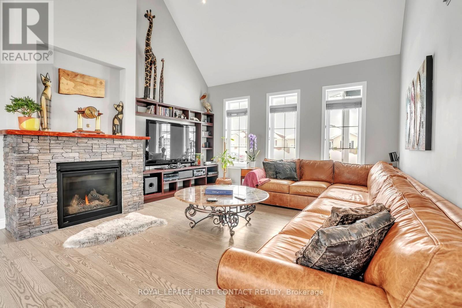 












5 CHARLIE RAWSON BOULEVARD

,
Tay,




Ontario
L0K2A0

