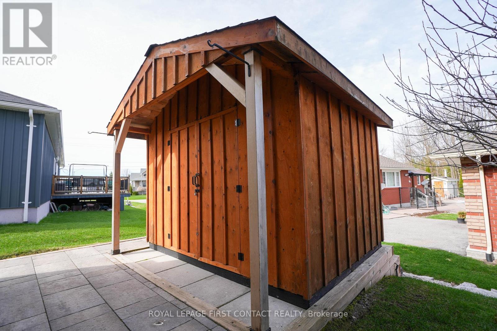 












5 CHARLIE RAWSON BOULEVARD

,
Tay,




Ontario
L0K2A0

