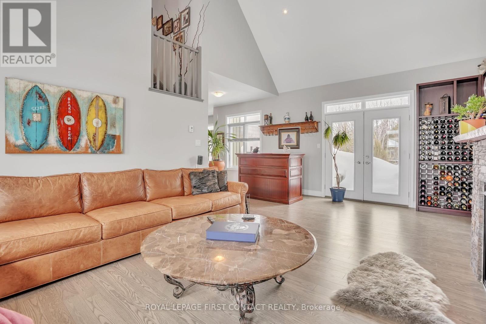 












5 CHARLIE RAWSON BOULEVARD

,
Tay,




Ontario
L0K2A0

