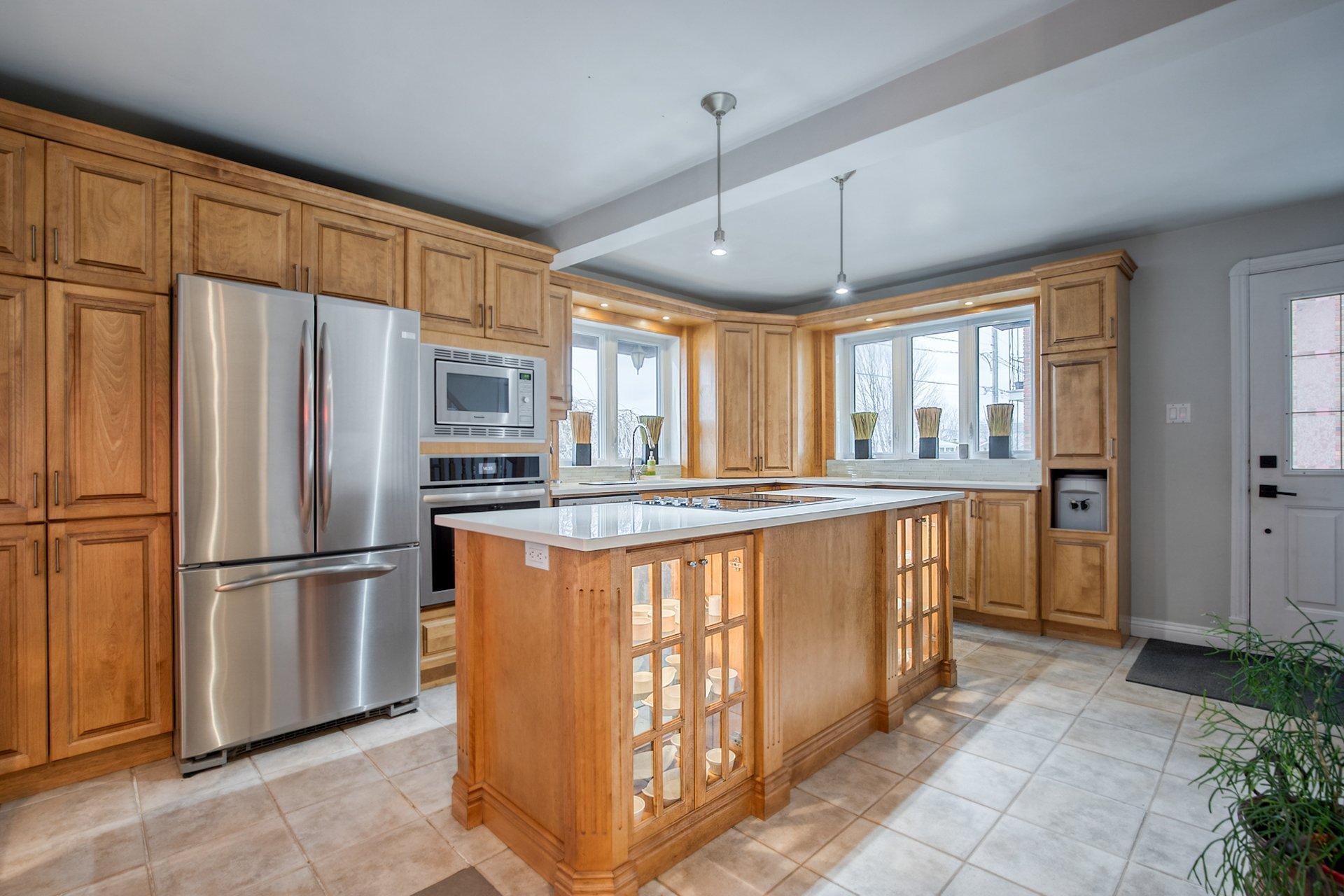 









14375


Av. Lambert-Grenier

,
Saint-Hyacinthe,




QC
J2R1M2

